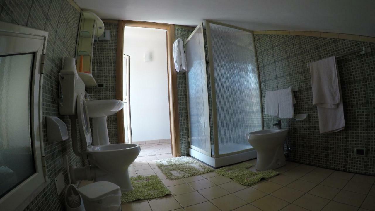 Villetta Gina アヴォラ エクステリア 写真